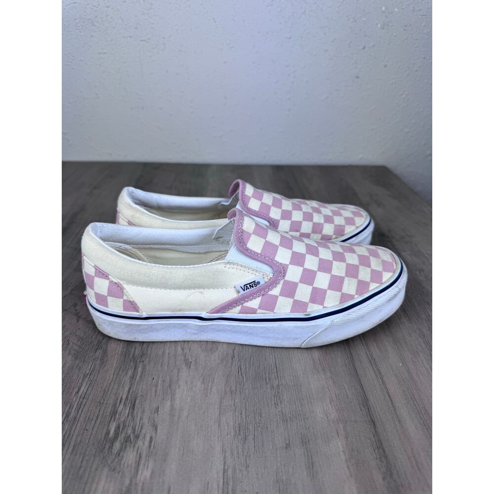 Vans Classic Slip-On sneakers in a pink and white checkerboard women's 8.5
